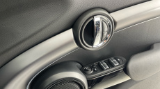 MINI Hatchback 1.5 Cooper Exclusive Premium 5dr Petrol Hatchback